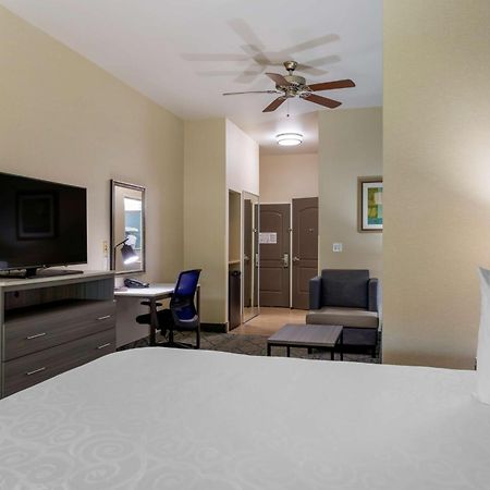 Best Western Plus Wasco Inn & Suites Εξωτερικό φωτογραφία