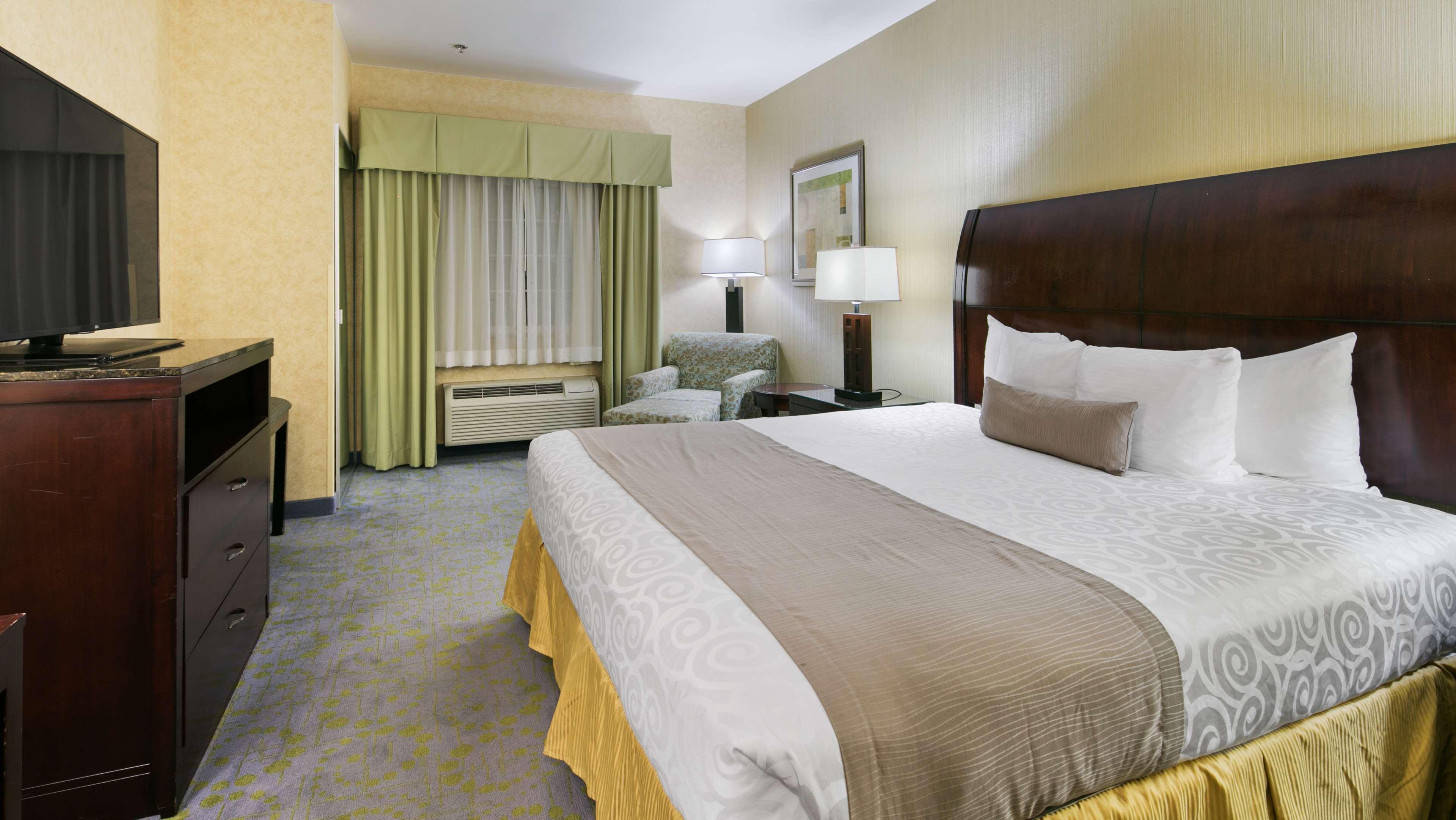 Best Western Plus Wasco Inn & Suites Εξωτερικό φωτογραφία