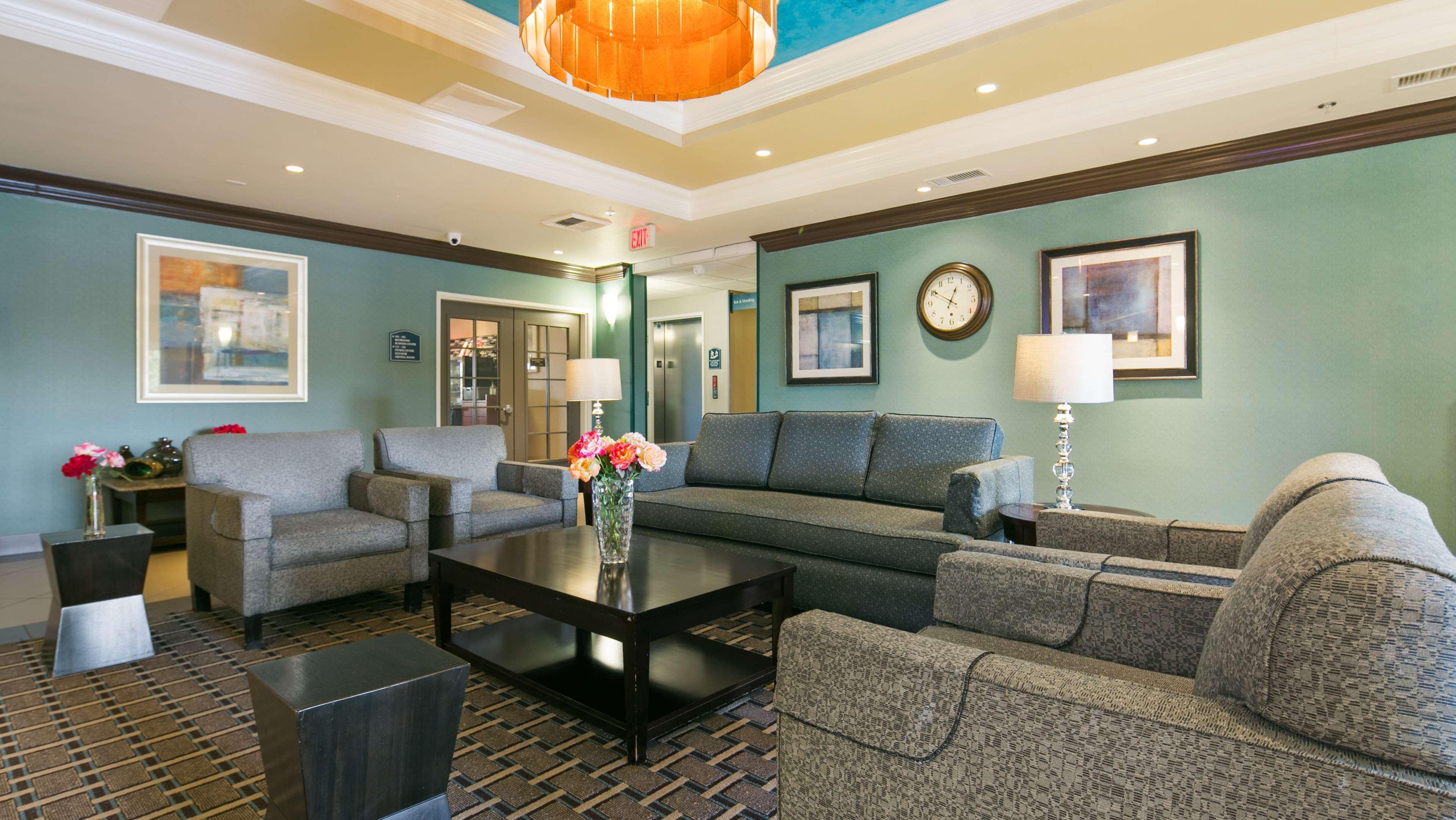 Best Western Plus Wasco Inn & Suites Εξωτερικό φωτογραφία