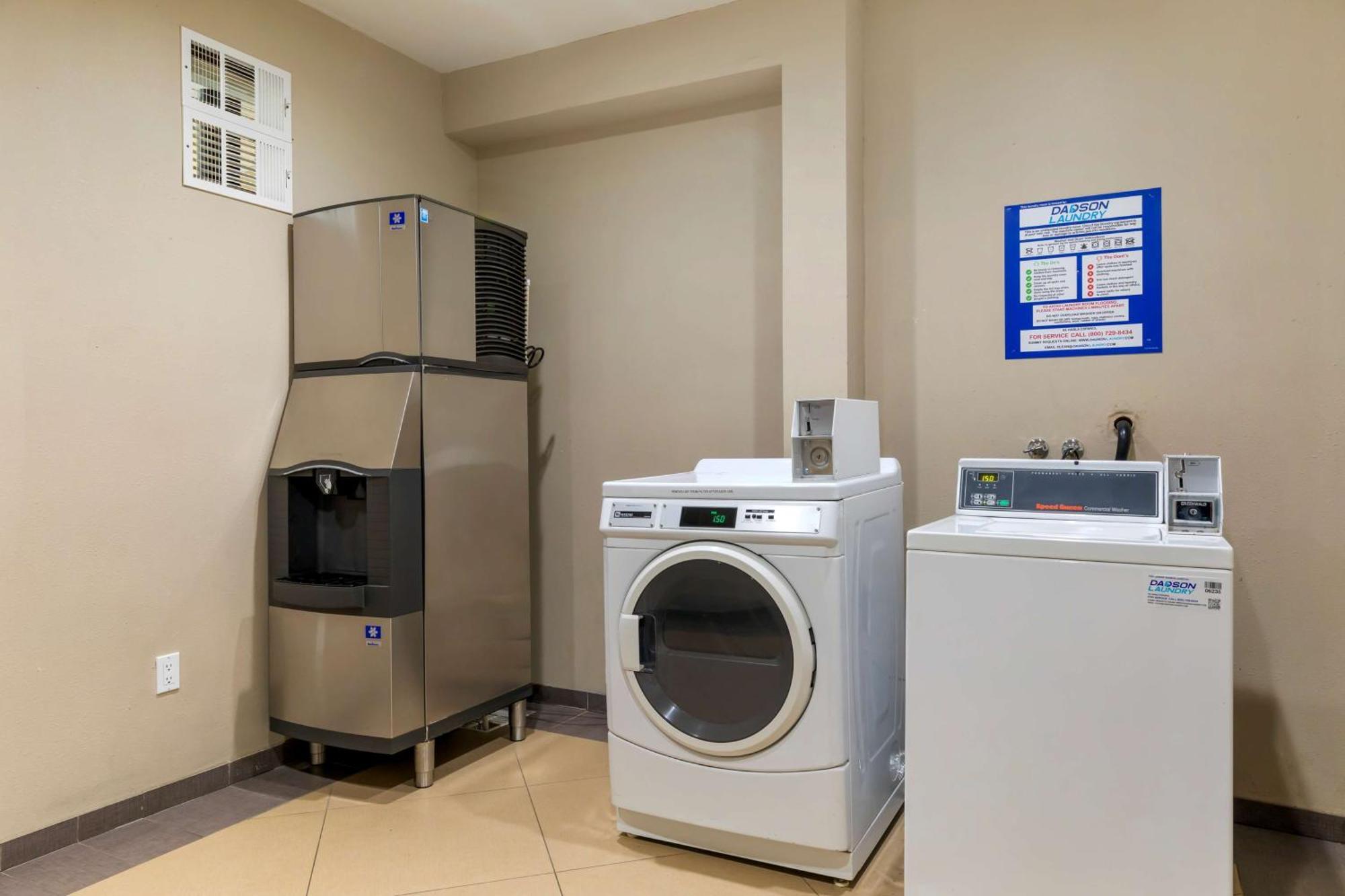 Best Western Plus Wasco Inn & Suites Εξωτερικό φωτογραφία