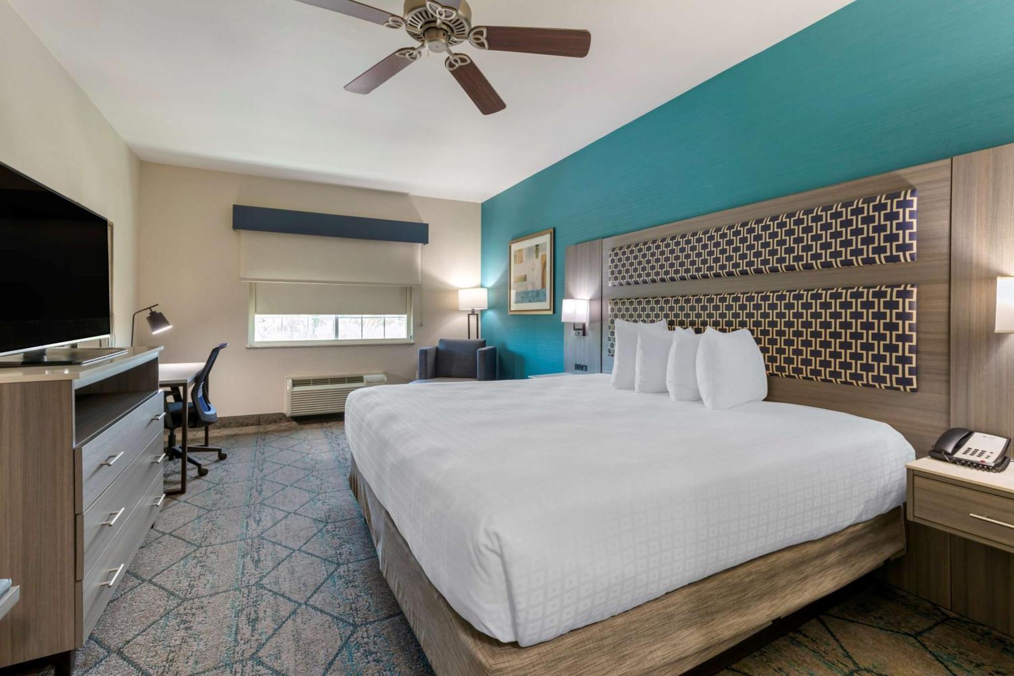 Best Western Plus Wasco Inn & Suites Εξωτερικό φωτογραφία