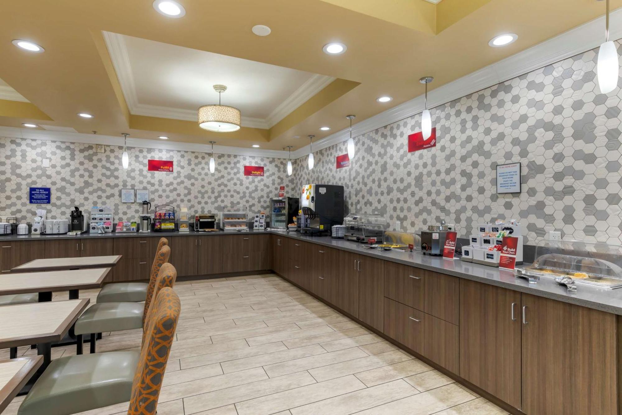 Best Western Plus Wasco Inn & Suites Εξωτερικό φωτογραφία