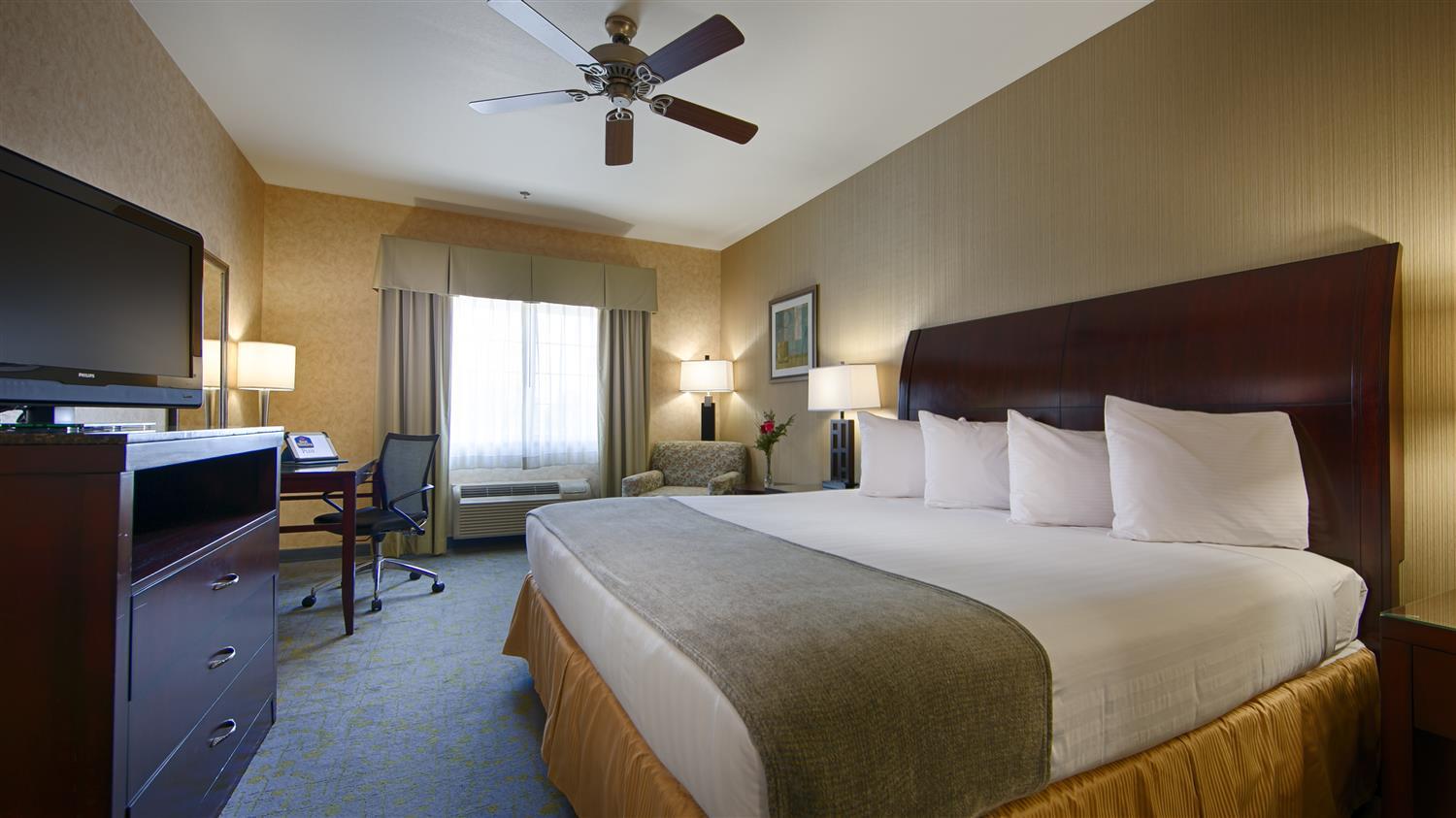 Best Western Plus Wasco Inn & Suites Εξωτερικό φωτογραφία